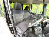 運転席シート廻りは使用感も少なく、良好な状態となっています。丁寧に使われていたことがよくわかりますね。