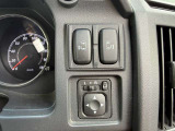 気になるお車がありましたら右の電話番号から直接お店にお問い合わせください。支払方法から車両情報、状態までなんでもご説明させて頂きます。スタッフ一同ご連絡お待ちしております。