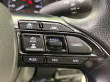 【レーダークルーズコントロール】高速道路での長距離走行が楽に!!自動で速度を保つクルーズコントロールが、衝突軽減システムと連携し、前方の車両を感知して車間を保つように速度調節してくれます!!