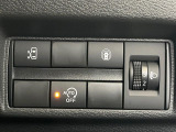 【パワースライドドア】スマートキーや運転席のスイッチでスライドドアの開閉が可能♪電動だから力を入れてドアを開ける必要が無く、小さいお子様でも、重い荷物を持っている時もラクに開け閉めできます♪