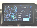 ディスプレイオーディオを装備。スマホとクルマをつなぐことで、これまでのナビに加えて、いろんなサービスが楽しめます。