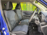 運転席シート廻りは使用感も少なく、良好な状態となっています。前オーナー様が丁寧に使っていたことがよくわかりますね。