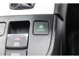 ECONボタンで低燃費モードに☆☆☆ECONスイッチを上手に使ってエコドライブ♪♪環境にもお財布にも優しい装備です☆☆☆
