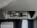 今では必需品のETCもパネルデザインにフィットするビルトインタイプなので、見た目もスッキリとしています
