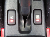 運転席及び助手席にシートヒーター付で、冬場は重宝します。