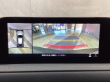 狭い場所での駐車やすれ違いなどでより的確な運転操作に役立つ360&deg;ビューモニターが装備されています。