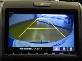 バックカメラが付いているので後方確認が非常にしやすいです。今や運転初心者も熟練者も必須装備!ついていて損はないですね♪
