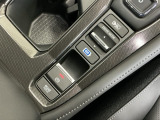 パーキングブレーキはスマートな電子制御式と合わせて渋滞時等にブレーキペダルから足を離しても停車状態を保持してくれるオートブレーキホールド機能で運転が楽になります。スタートはアクセルペダルを踏むだけ