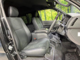運転席シート廻りは使用感も少なく、良好な状態となっています。丁寧に使われていたことがよくわかりますね。