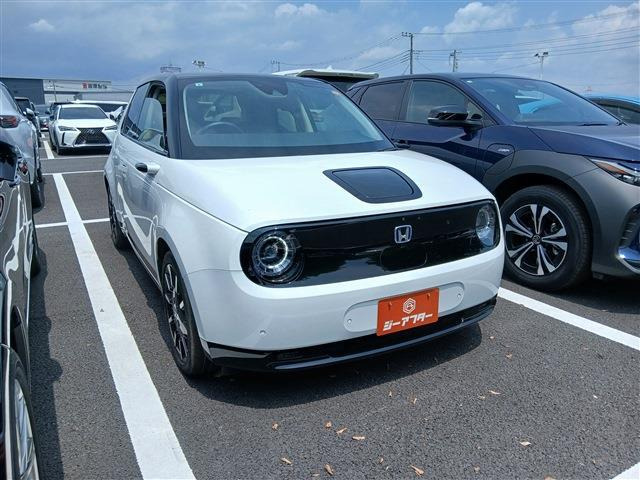 Honda e アドバンス 禁煙車 パノラマルーフ