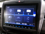 CD、DVD、Bluetooth、AM、FM、スマートフォン接続ができます。