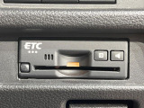 【ETC】高速道路の料金所をストレスなく通過!話題のスポットやサービスエリアに多い「スマートIC」利用時は必須のアイテムです。当店でセットアップを実施、ご納車当日からすぐにご利用いただけます!