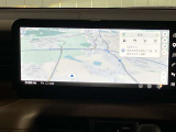 メーカーナビ12.3インチの大型ディスプレイ・Google搭載となり、ナビゲーションはもちろん普段スマートフォンで楽しんでいる情報やエンタメもシームレスに車内へコネクト。