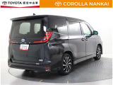 リアはシンプルでスタイリッシュなデザインです。