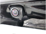 バックカメラが付いているので後方確認が非常にしやすいです。今や運転初心者も熟練者も必須装備!ついていて損はないですね♪