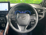 【純正革巻きステアリング】上質な革を使用することで、手にしっかり馴染みとても運転しやすいハンドルです♪