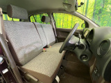 運転席シート廻りは使用感も少なく、良好な状態となっています。丁寧に使われていたことがよくわかりますね。