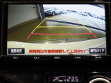 バックガイドモニターで、後方を確認しながら安心して駐車することができます。運転初心者も熟練者も必須の機能ですよ!