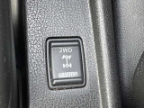 【運転席操作部】運転に役立つ機能ばかり!快適なドライブにしてくれること間違いなし!!