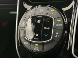 オートエアコン付きなので一度、気温を設定すれば自動的に過ごし易い温度に調整してくれますよ。 車内をいつでも快適空間にしてくれます。