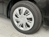 タイヤサイズは155/65R14!残り溝は5ミリ程度です!(右フロントタイヤ)