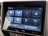 【ナビゲーション】目的地までしっかり案内してくれる使いやすいナビ。Bluetooth接続すればお持ちのスマホやMP3プレイヤーの音楽を再生可能!毎日の運転がさらに楽しくなります!!