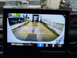 バックでの駐車が苦手な方や運転にあまり自信のない方でも後方の視界をしっかりサポート。安心して車庫入れが出来るバックカメラを装備しています!