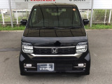 お客様に安全で快適なカーライフをお送りいただくために、中古車にも高いレベルの品質基準を設け、その基準に従って、全ての中古車について納車前整備を実施しています。
