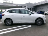 当社の新車販売下取車を多く扱っております。しっかりと整備され、大切に乗られた認定中古車を是非ご覧ください。営業スタッフ3名事務2名で毎日元気に営業しております。お気軽にご来店いただけたら幸いです。