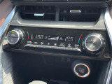 【 オートエアコン 】車内温度を感知して自動で温度調整をしてくれるのでいつでも快適な車内空間を創り上げます!//