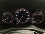 視界の整理やメーター周りの情報配置もシンプルで、運転中に余計なストレスを感じにくい点は大人向けの装飾と言えます♪