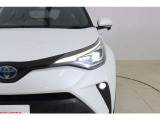 LEDヘッドライトで、明るさはもちろん省エネで環境にも優しく、夜間走行時やトンネルでも大活躍します!
