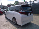 LEDテールライトです。省電力、高輝度のLEDは明るく照らすので夜間運転時の視認性を高めます。スタイリッシュな見た目で細かいところもこだわりたいあなたに!