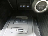 電動制御パーキングブレーキ&hellip;シフトをPに入れると自動的にパーキングブレーキがかかり、アクセルを踏むと解除します。