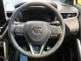 【純正革巻きステアリング】上質な革を使用することで、手にしっかり馴染みとても運転しやすいハンドルです♪