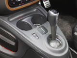 ◆LIBERALAは、輸入車選びの新たなスタイルを提案するインポート・セレクト・ブランドです。オーナー様となる方がクルマから直接感じる感性を第一にした、最良の一台との出会いをコーディネートいたします。