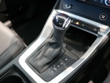 ご来店の場合、ローン審査はとても簡単です。ローンの本申し込みも運転免許証とキャッシュカードがあれば、金融機関お届け印はご不要です。