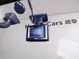 今や必需品となったドライブレコーダーも装着されています。運転中の記録を録画してくれます、万が一の時にドライブレコーダーがあれば安心です!