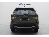 特徴4 全国登録納車受け賜ります。日本全国の正規スバル中古車店が連携し、お客様のお近くのスバル中古車店にて、ご納車をさせて頂きます。地域によりお車の輸送費が必要となりますのでご了承下さい。