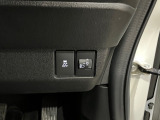 【VSA】車の横滑りを制御し、『走る・曲がる・止まる』の全領域で車の安全性を確保するシステムです!その他、安全装備もバッチリです!