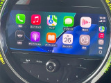●Apple Car Play:スマホとの有線接続で、ナビ・オーディオ再生などスマホのアプリ機能が画面でも使える便利機能です!