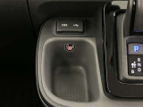 その他にも各種保険、お車の買取(T-UP)、JAF、TSカード、携帯電話などの取扱いをしております。詳しくはスタッフにお尋ねください。