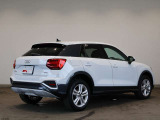 Audi Q2 35 TDI quattro advanced/プライバシーガラス/LEDヘッドライト/アルミホイール 5ダブルスポークデザイン 7J&times;17