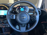 MINI認定中古車保証は全国の正規ディーラーで同様の保証を受けることができます。当社取扱いのお車はすべてMINI認定中古車です。安心してお選びください。