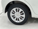 タイヤサイズは165/65R14!ホイールディスク全面的にサビが目立ちます。納車前の点検時にタイヤ交換させていただきます!