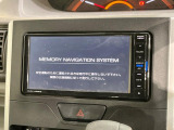 【純正ナビ】人気の純正ナビを装備しております。ナビの使いやすさはもちろん、オーディオ機能も充実!キャンプや旅行はもちろん、通勤や買い物など普段のドライブも楽しくなるはず♪