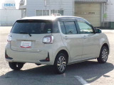 明るく広々、落ち着いた店内では、中古車のご検討・ご購入のほか、携帯電話(au)の購入等、様々なご相談に幅広く応えていきます♪