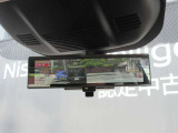 【スマートルームミラー】バックミラーが映像で!!荷物や後席に同乗している方、曇りなど視界が遮られ後ろの確認がでいきない時、クリアな映像で確認をすることができる便利な機能です☆