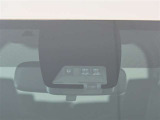 サポカーは、高齢運転者を含めたすべてのドライバーによる交通事故の発生防止・被害軽減対策の一環として、国が推奨する新しい自動車安全コンセプトです。詳しくは販売店スタッフまでおたずねください。