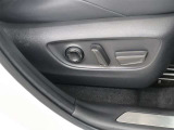 パワーシート搭載。微妙な調整が手軽にでき、ピッタリのポジションで運転することが可能です。